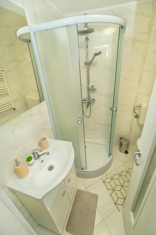 Eco Studio Brasov Luaran gambar