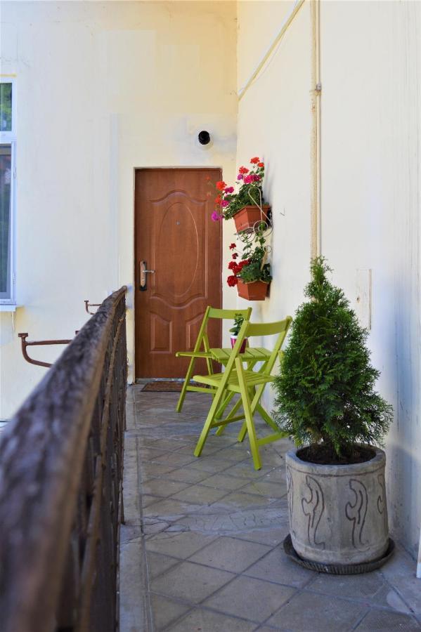 Eco Studio Brasov Luaran gambar